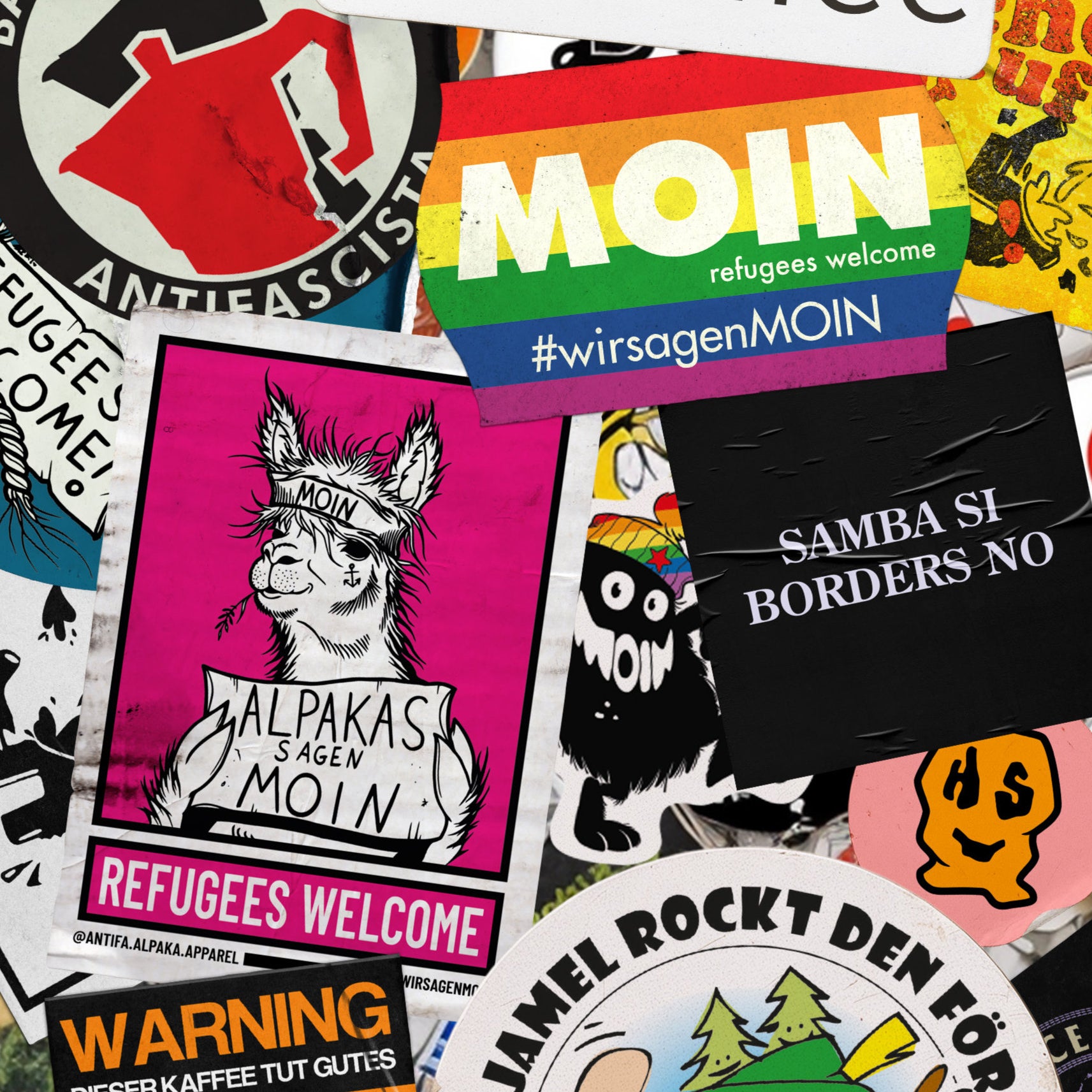 Etikett für die Sonderausgabe bestehend aus einer bunten Collage an Stickern, darunter: Wir sagen Moin, Jamel rockt den Förster, Refugees welcome.